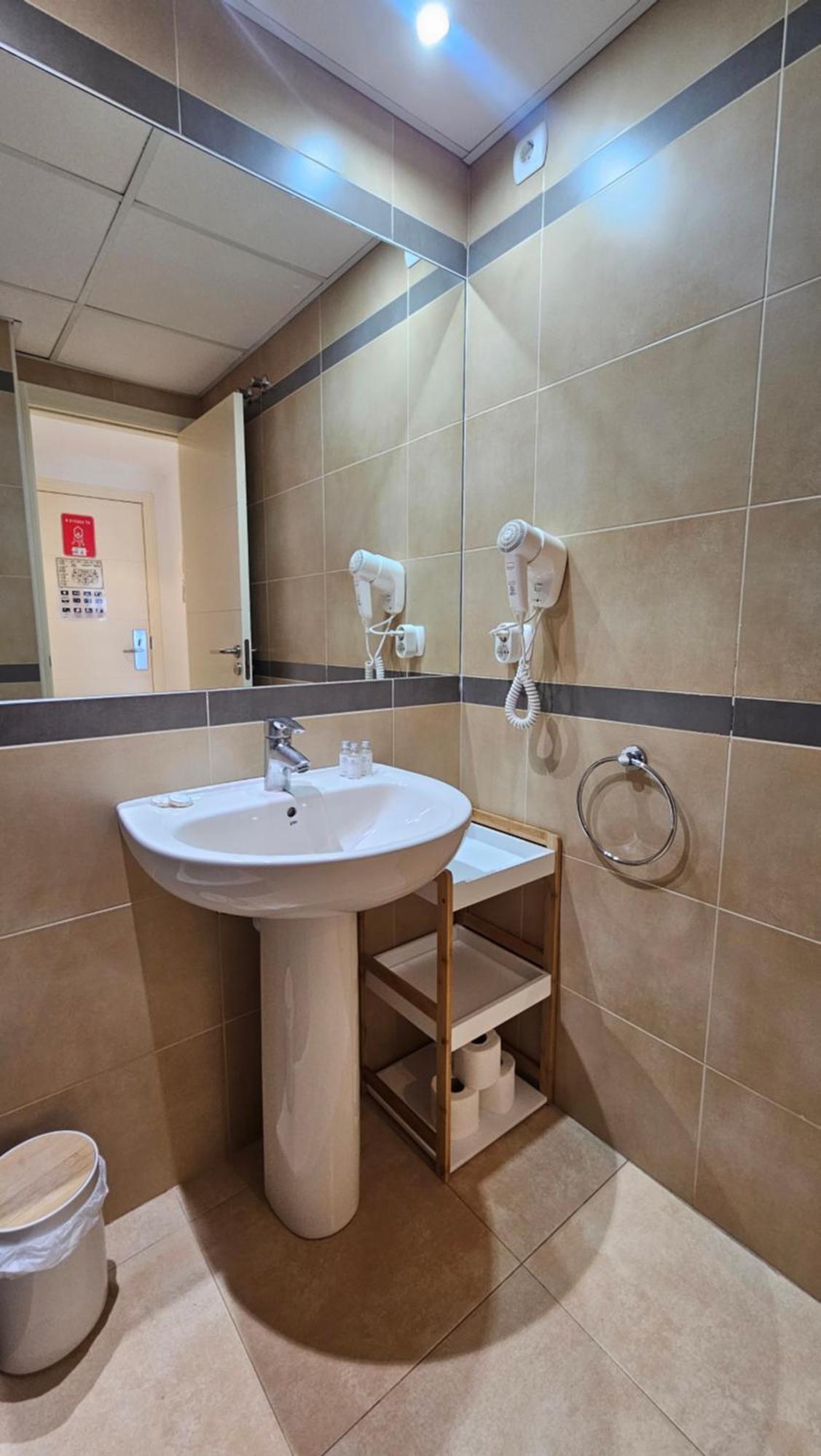 Esmeralda Suites Sunrise Con Piscina كاليبي المظهر الخارجي الصورة