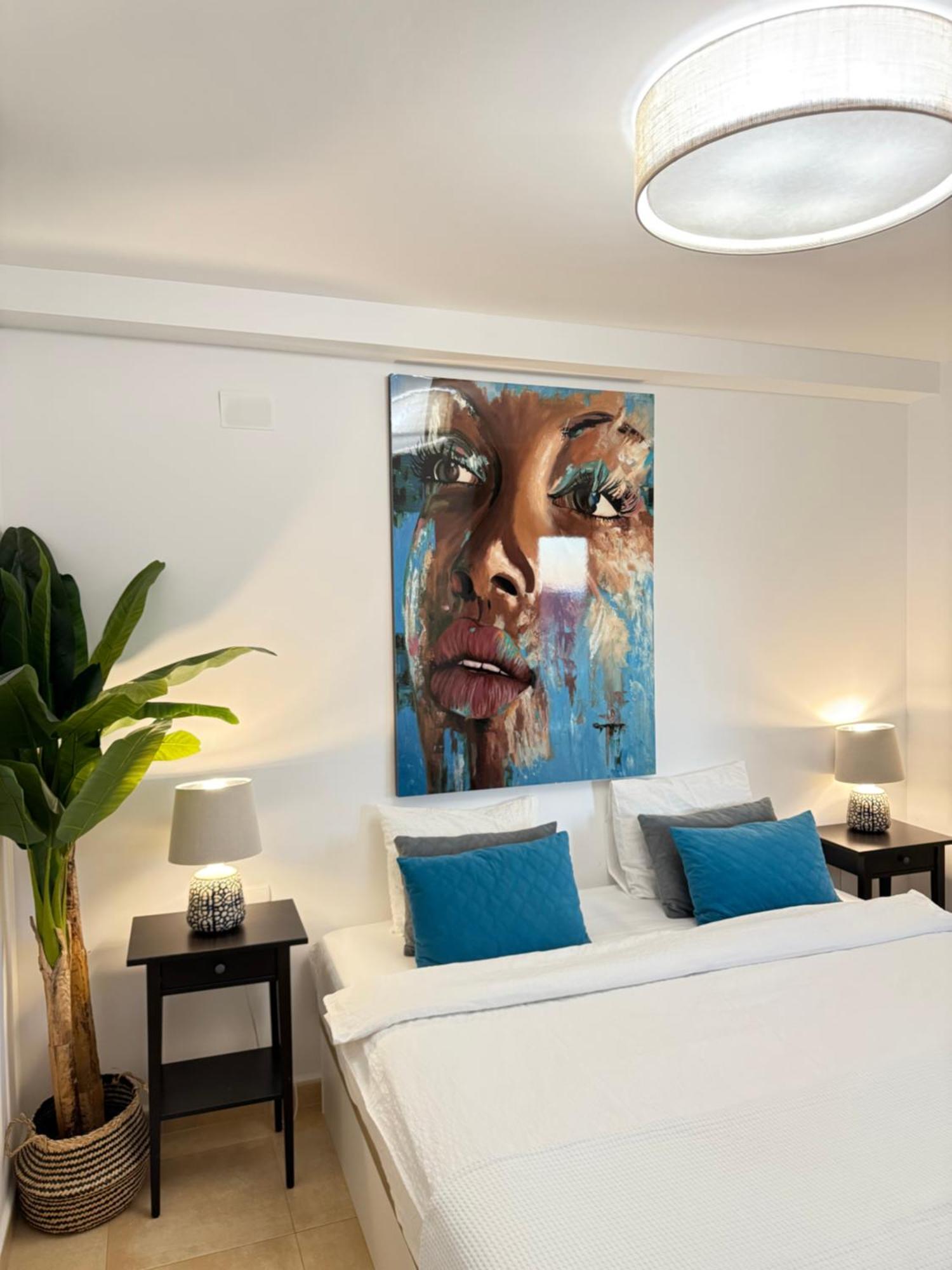 Esmeralda Suites Sunrise Con Piscina كاليبي المظهر الخارجي الصورة